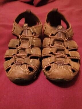 Skechers Brown Closed-Toe Leather Sandals